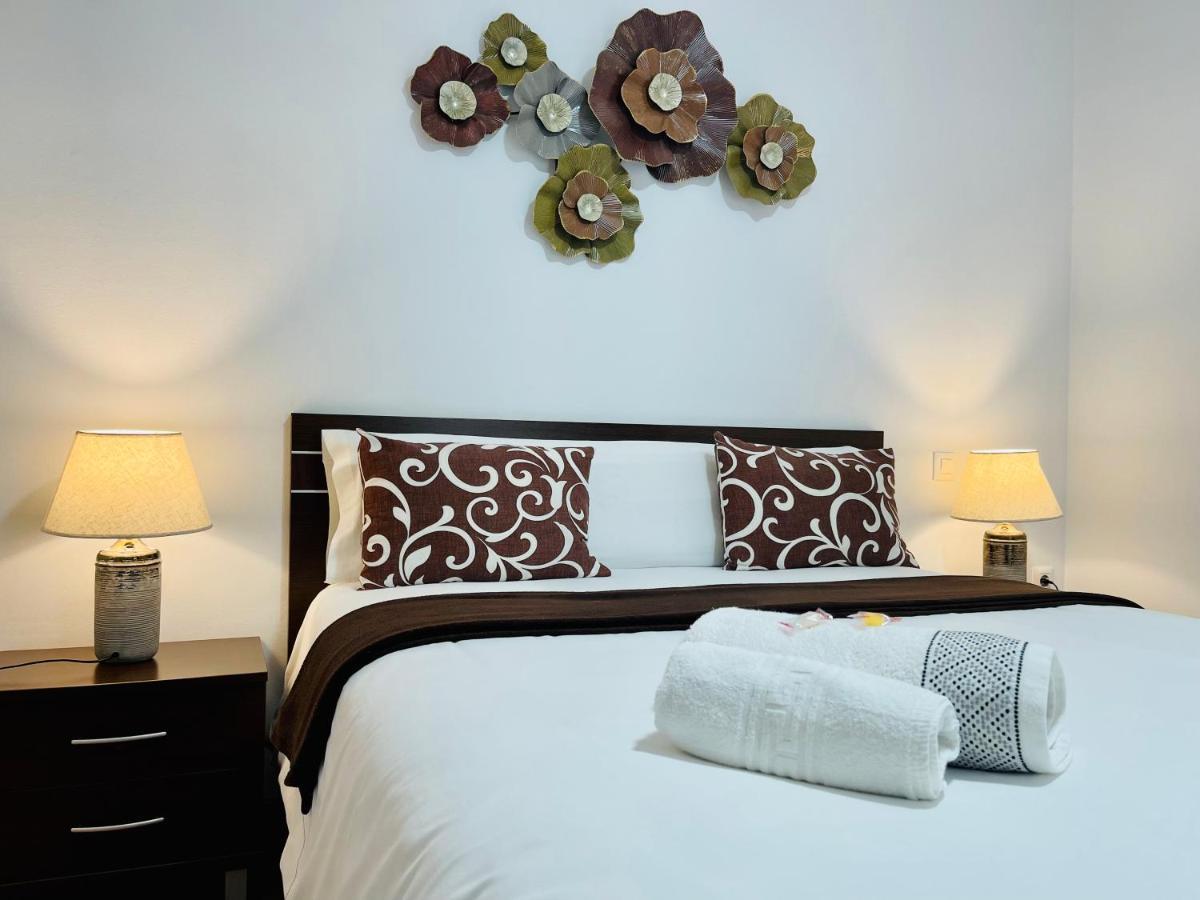 Alaudae Apartamentos -Centro- Garaje Privado-Jacuzzi Exterior Bajo Peticion - Μέριδα Εξωτερικό φωτογραφία