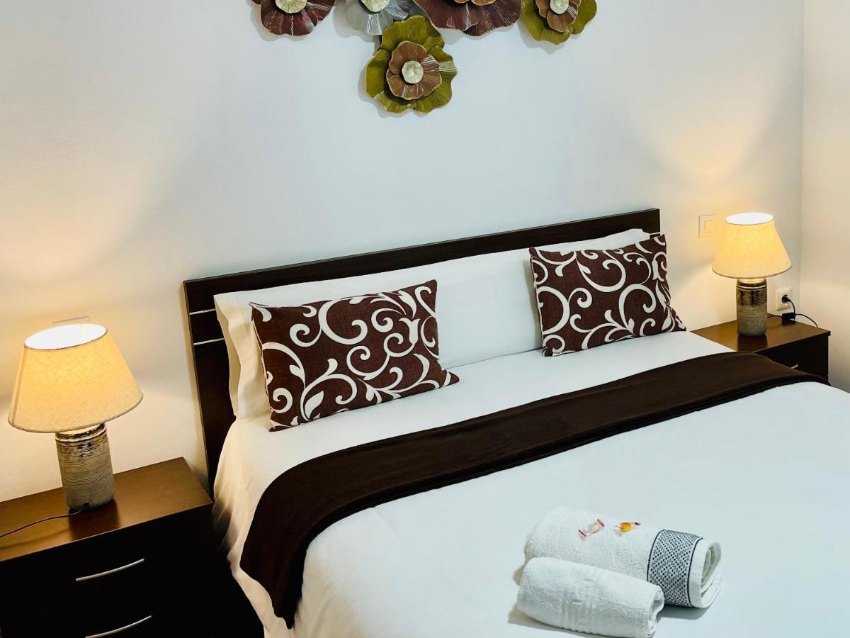 Alaudae Apartamentos -Centro- Garaje Privado-Jacuzzi Exterior Bajo Peticion - Μέριδα Εξωτερικό φωτογραφία